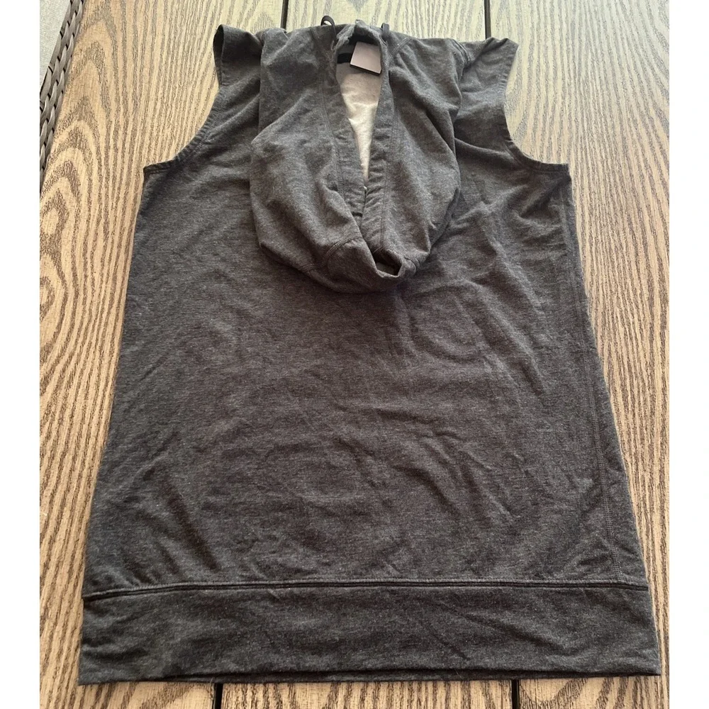 Nike Dri-FIT Sleeveless Hoodie Vest Sz Small Gray Swoosh Hood 1/2 Zip Men's Gym